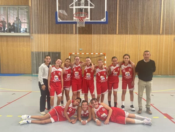 Equipe U15 filles du Basketball Brivadois.