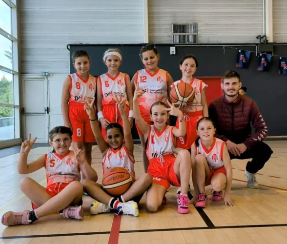 Les U11 filles du BasketBall Brivadois.