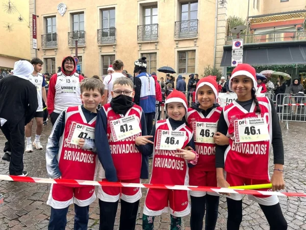 Le Basketball Brivadois lors de la Corrida de Brioude le dimanche 22 décembre 2024.